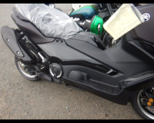 YAMAHA TMAX560 2025