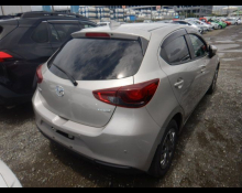 Mazda Mazda2 2022