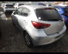 Mazda Mazda2 2022