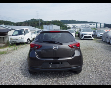 Mazda Mazda2 2021