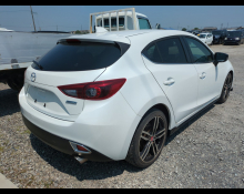 Mazda Axela Sports 2015