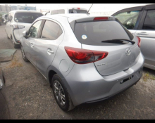 Mazda Mazda2 2021