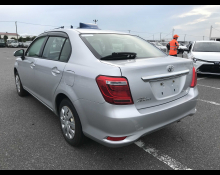 Toyota Corolla Axio 2015