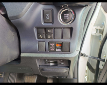 Toyota Voxy 2016