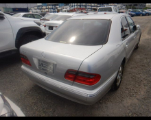 Mercedes-Benz E-Class 2000