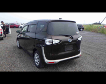 Toyota Sienta 2018