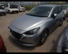 Mazda Mazda2 2021