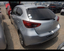 Mazda Mazda2 2021