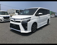 Toyota Voxy 2018