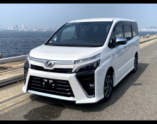 Toyota Voxy 2020