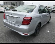 Toyota Corolla Axio 2015