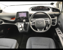Toyota Sienta 2018