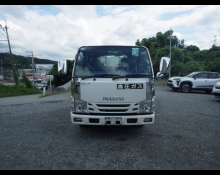 Isuzu Elf 2018
