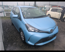 Toyota Vitz 2015