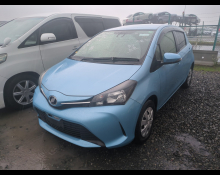 Toyota Vitz 2015