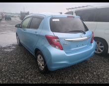 Toyota Vitz 2015