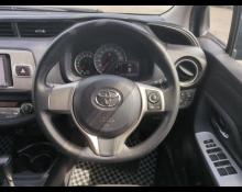 Toyota Vitz 2015