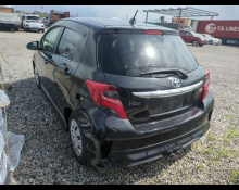 Toyota Vitz 2015