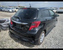 Toyota Vitz 2015