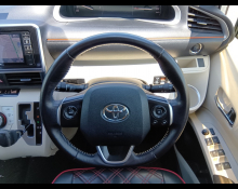 Toyota Sienta 2016