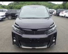 Toyota Voxy 2016