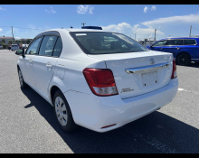 Toyota Corolla Axio 2014