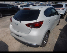 Mazda Mazda2 2021