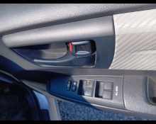 Toyota Corolla Axio 2012