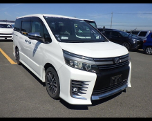 Toyota Voxy 2016