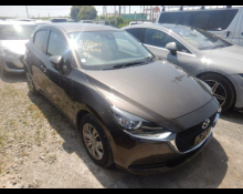 Mazda Mazda2 2021