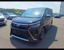 Toyota Voxy 2019