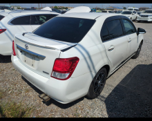 Toyota Corolla Axio 2012