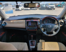 Toyota Corolla Axio 2012