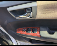 Toyota Corolla Axio 2012