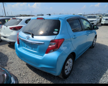 Toyota Vitz 2015