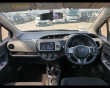 Toyota Vitz 2015