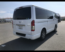 Toyota Hiace Van 2015