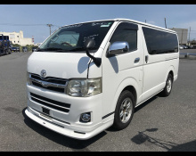 Toyota Hiace Van 2010