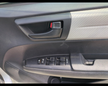 Toyota Corolla Axio 2013