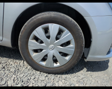 Toyota Corolla Axio 2013