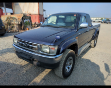 Toyota Hilux Sports Pickup 2000