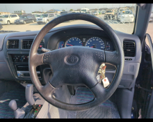 Toyota Hilux Sports Pickup 2000