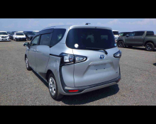 Toyota Sienta 2020