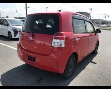 Toyota Spade 2018
