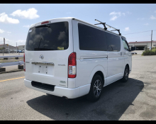 Toyota Hiace Van 2016