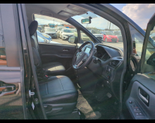 Toyota Voxy 2014
