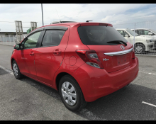 Toyota Vitz 2015