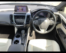 Toyota Crown Hybrid 2018