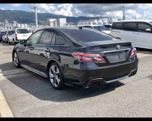 Toyota Crown Hybrid 2018