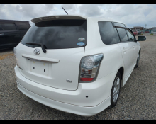 Toyota Corolla Fielder 2011